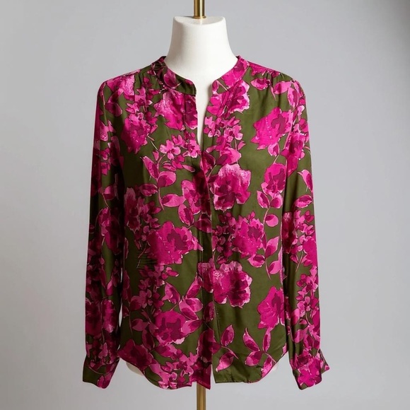 NWT Floral Pink and Green Women's blouse - Picture 11 of 13